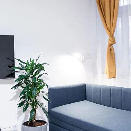 Cozy Minimalist Retreat In The Heart Of Apartamento Praga